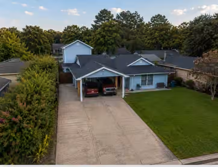 Photo 4 of 114 W Mitchell Road, Houston, TX
