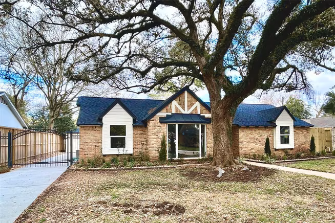 Photo 2 of 2511 Briarpark Drive, Houston, TX
