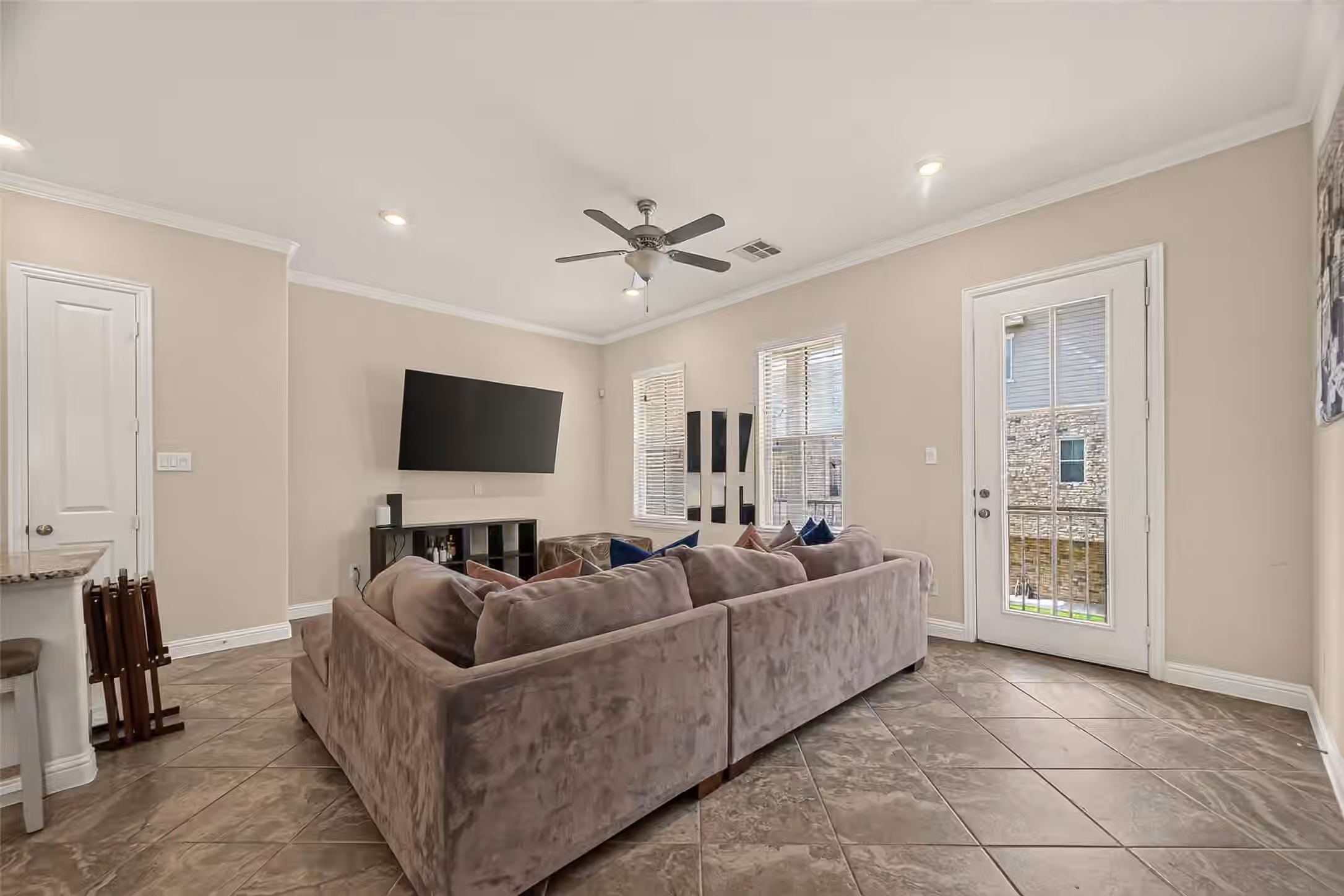 Photo 6 of 8908 Terrace Pass Drive, Houston, TX