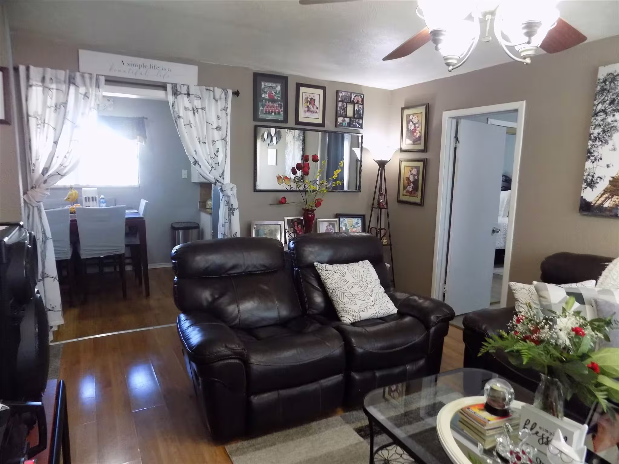Photo 7 of 5016 Creekmont Drive, Houston, TX