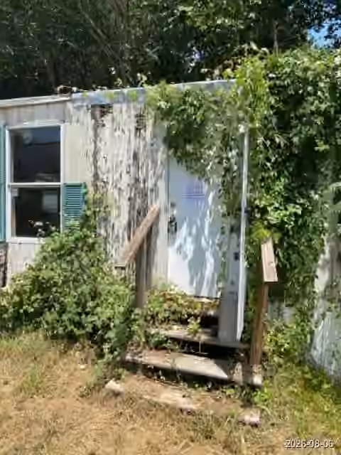 Photo 3 of 1615 1st Street, Hempstead, TX
