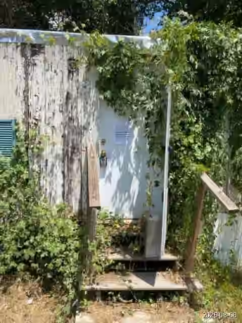 Photo 4 of 1615 1st Street, Hempstead, TX