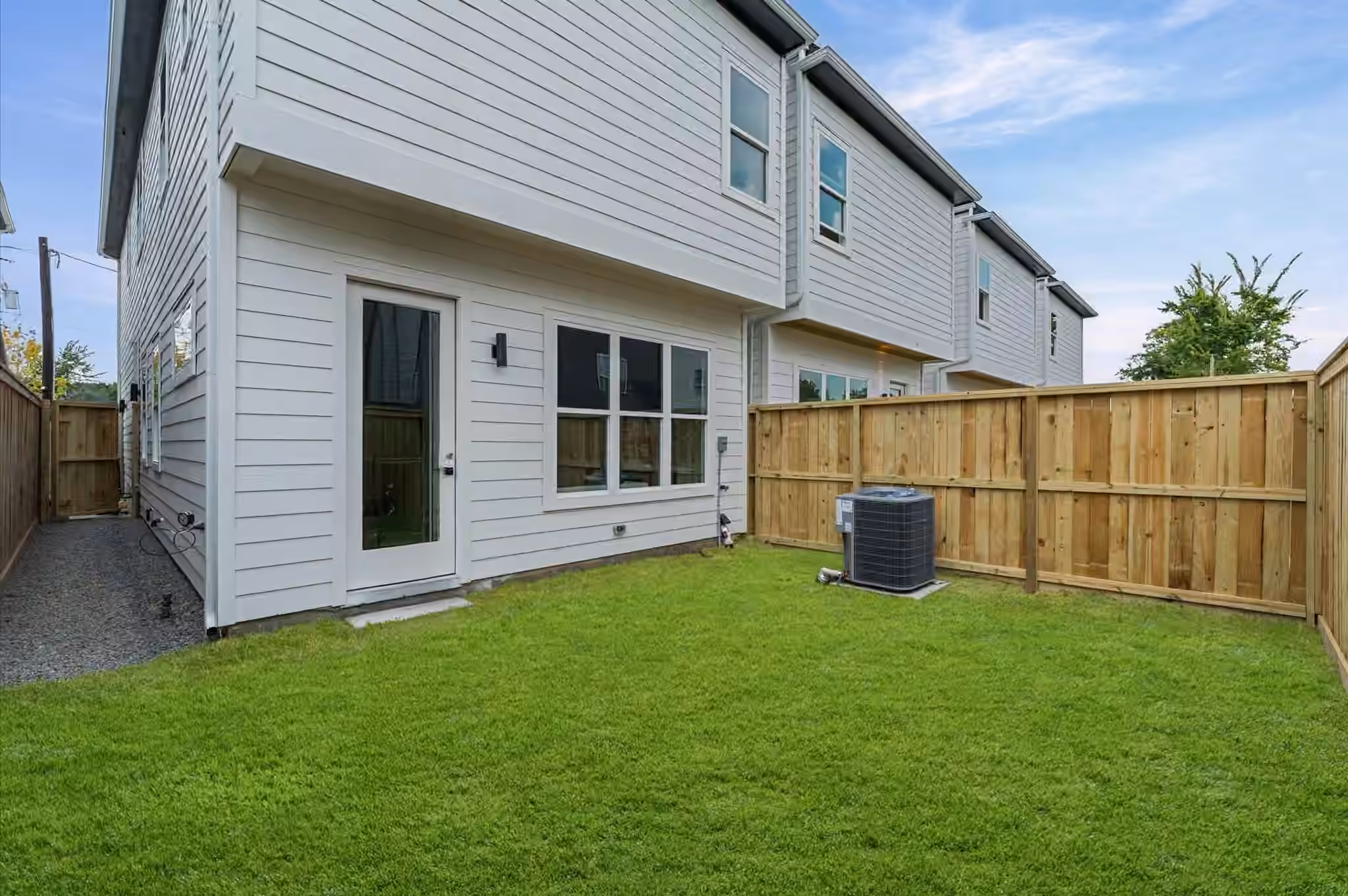 Photo 5 of 6421 Madrid Street, Houston, TX