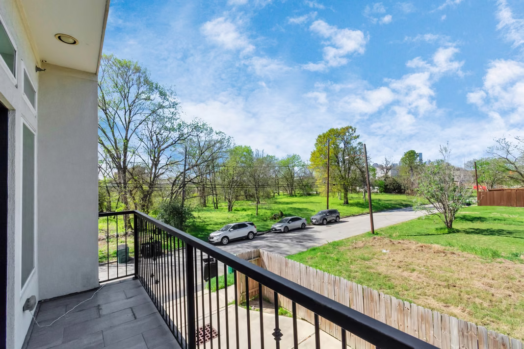 Photo 6 of 4033 Buck Street, Houston, TX