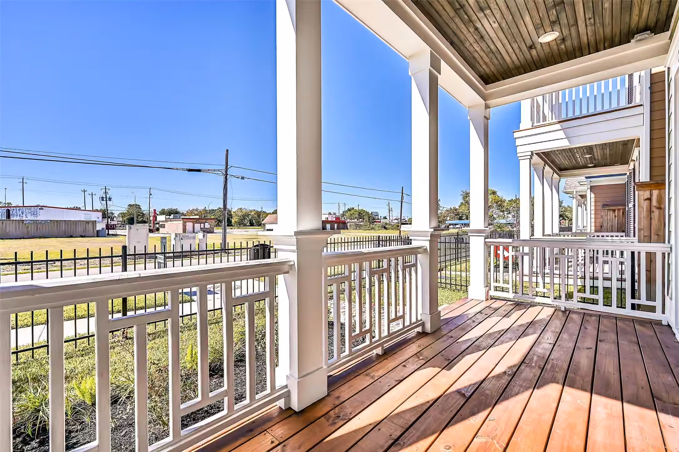 Photo 4 of 2521 S Houston Avenue, Pearland, TX