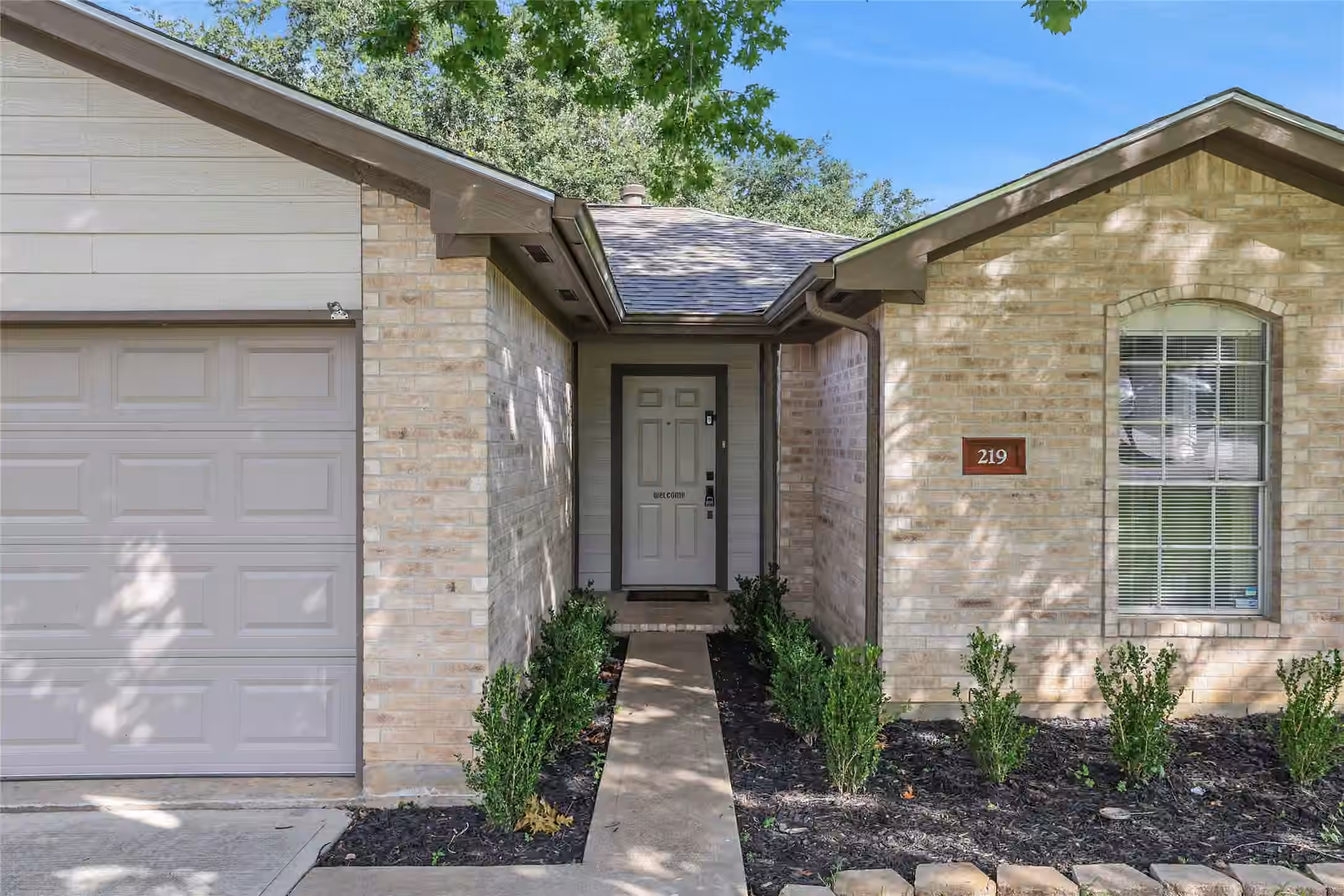 Photo of 219 Cape Conroe Drive, Montgomery, TX 77356
