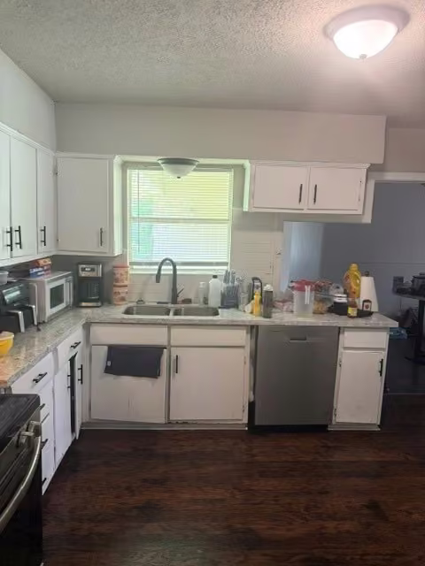 Photo 3 of 6122 Glenhurst Drive, Houston, TX