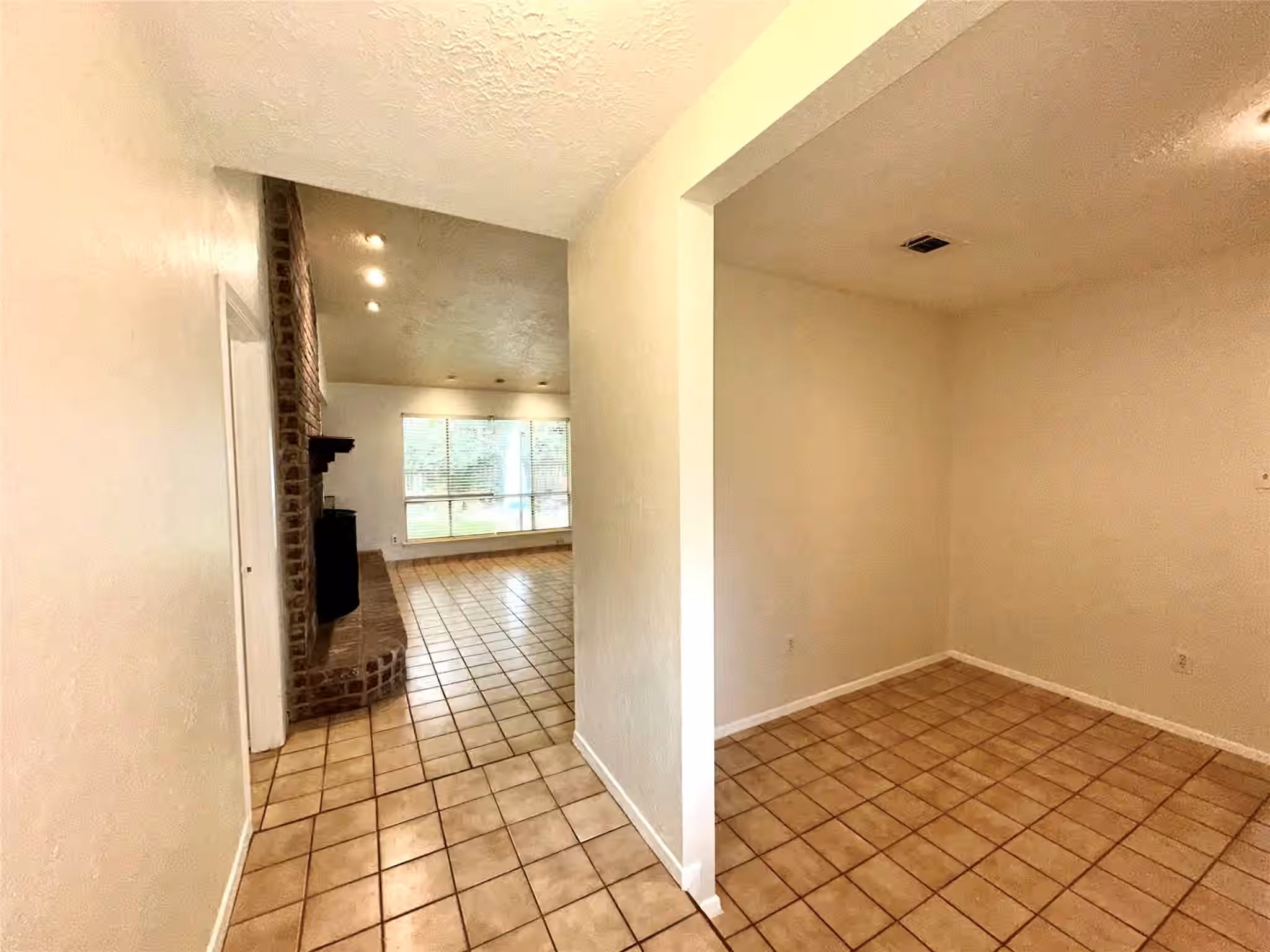 Photo 3 of 8511 Little River Road, Houston, TX
