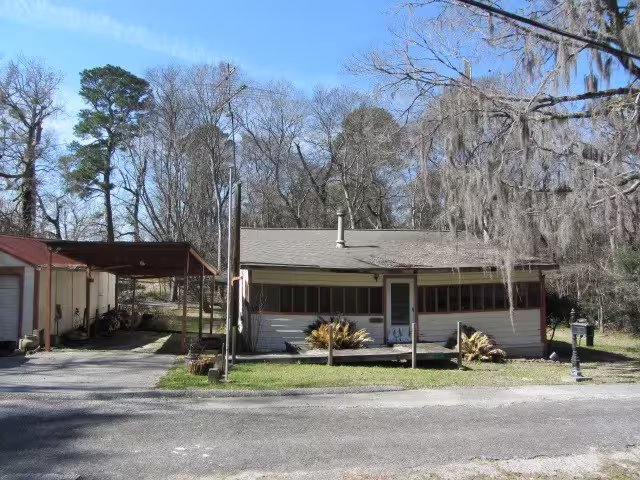 Photo 2 of 1 Lee Drive, Huntsville, TX