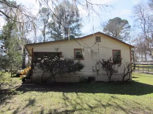 Photo 5 of 1 Lee Drive, Huntsville, TX