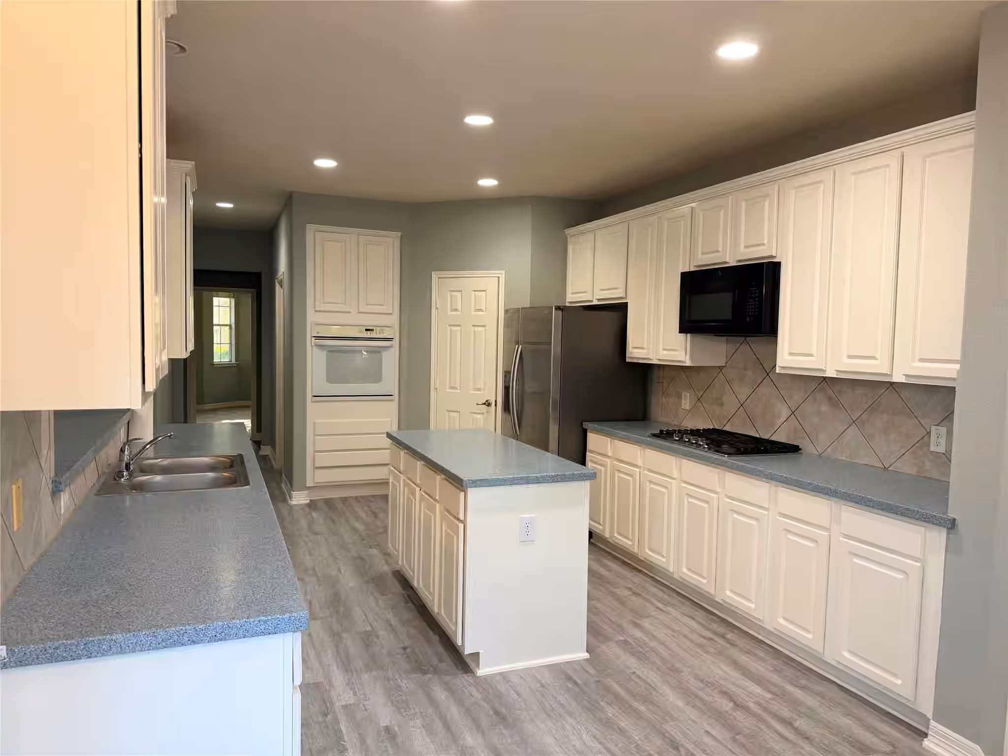 Photo 5 of 2303 Chelsea Ridge Court, Katy, TX