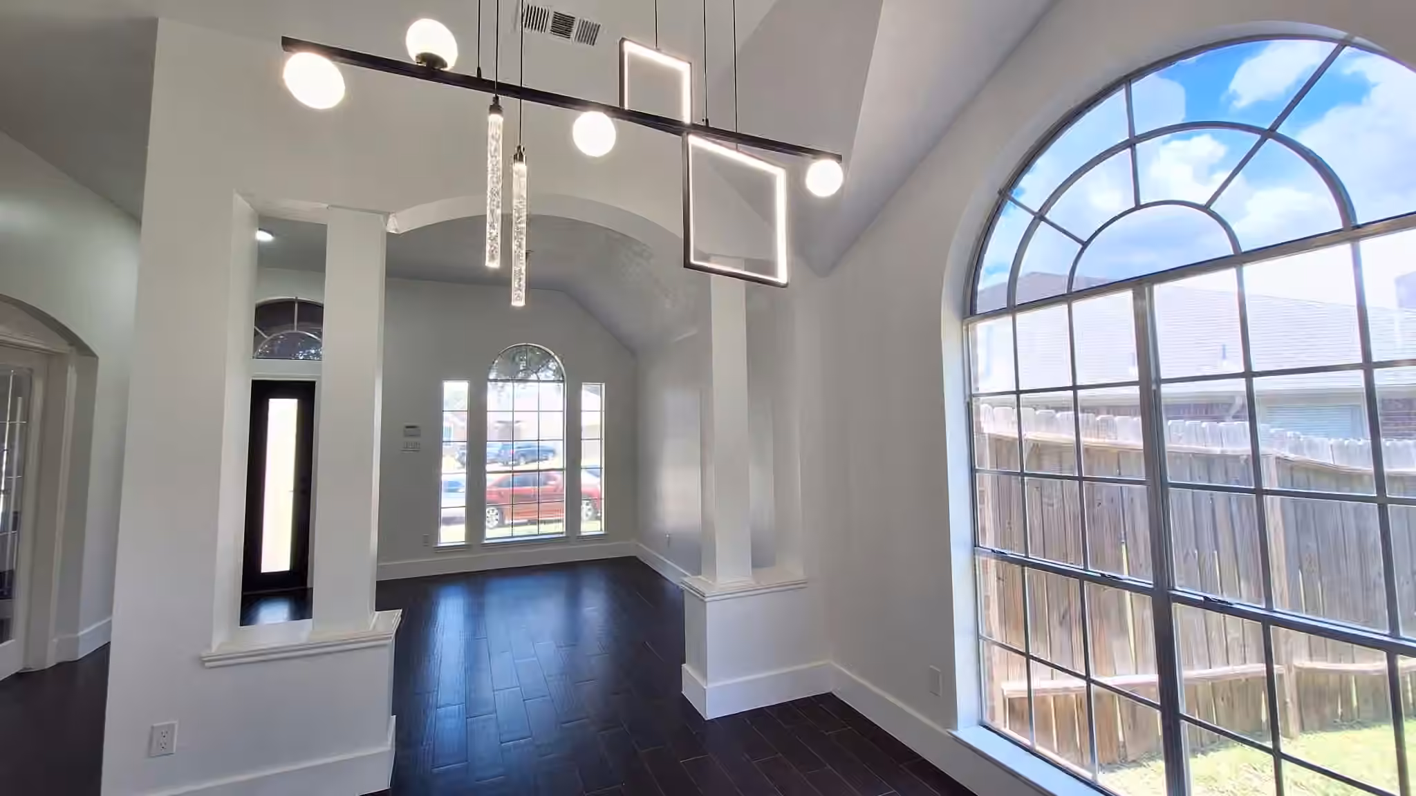 Photo 2 of 17122 Canterbury Green Court, Sugar Land, TX