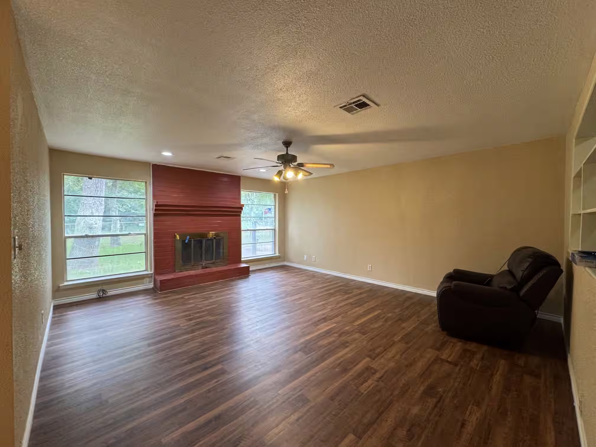 Photo 5 of 1609 Forrest Drive, Wharton, TX