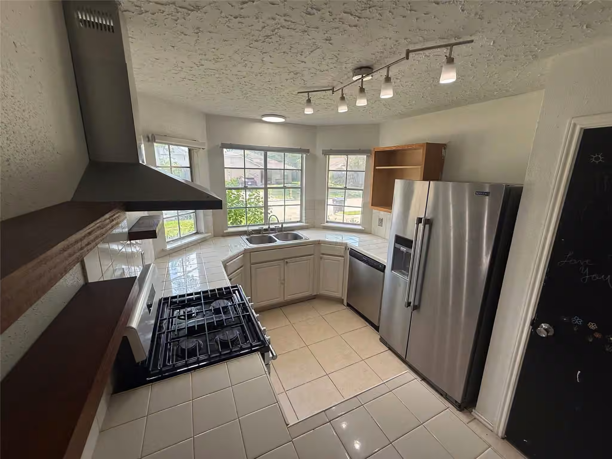 Photo 2 of 1610 Brickarbor Drive, Katy, TX