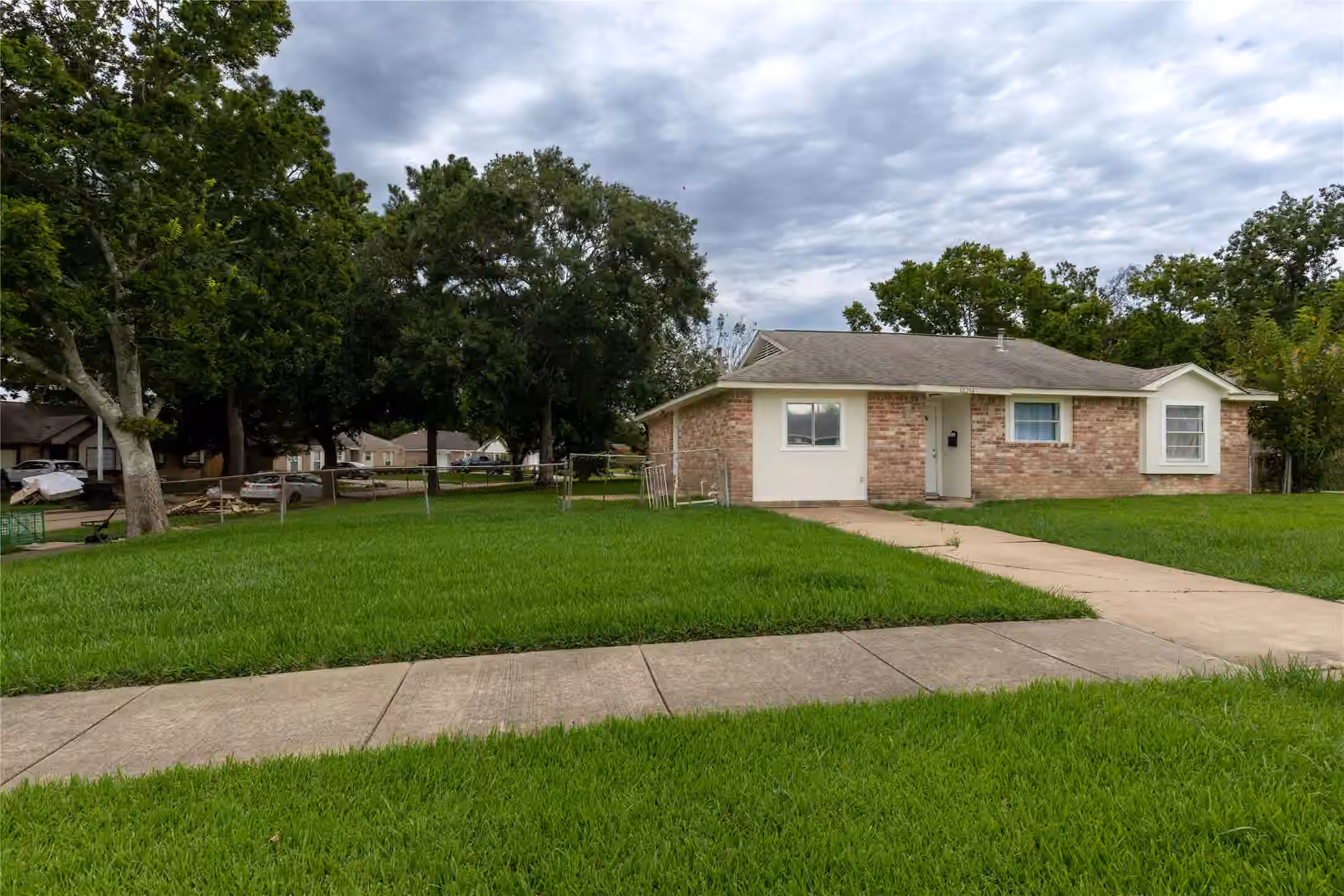 Photo 3 of 12314 Flushing Meadows Drive, Houston, TX