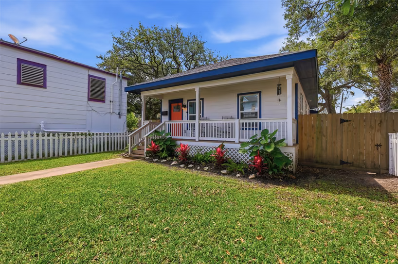 Photo 2 of 3511 Avenue Q, Galveston, TX