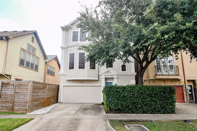 Photo 2 of 2614 Maxroy Street, Houston, TX