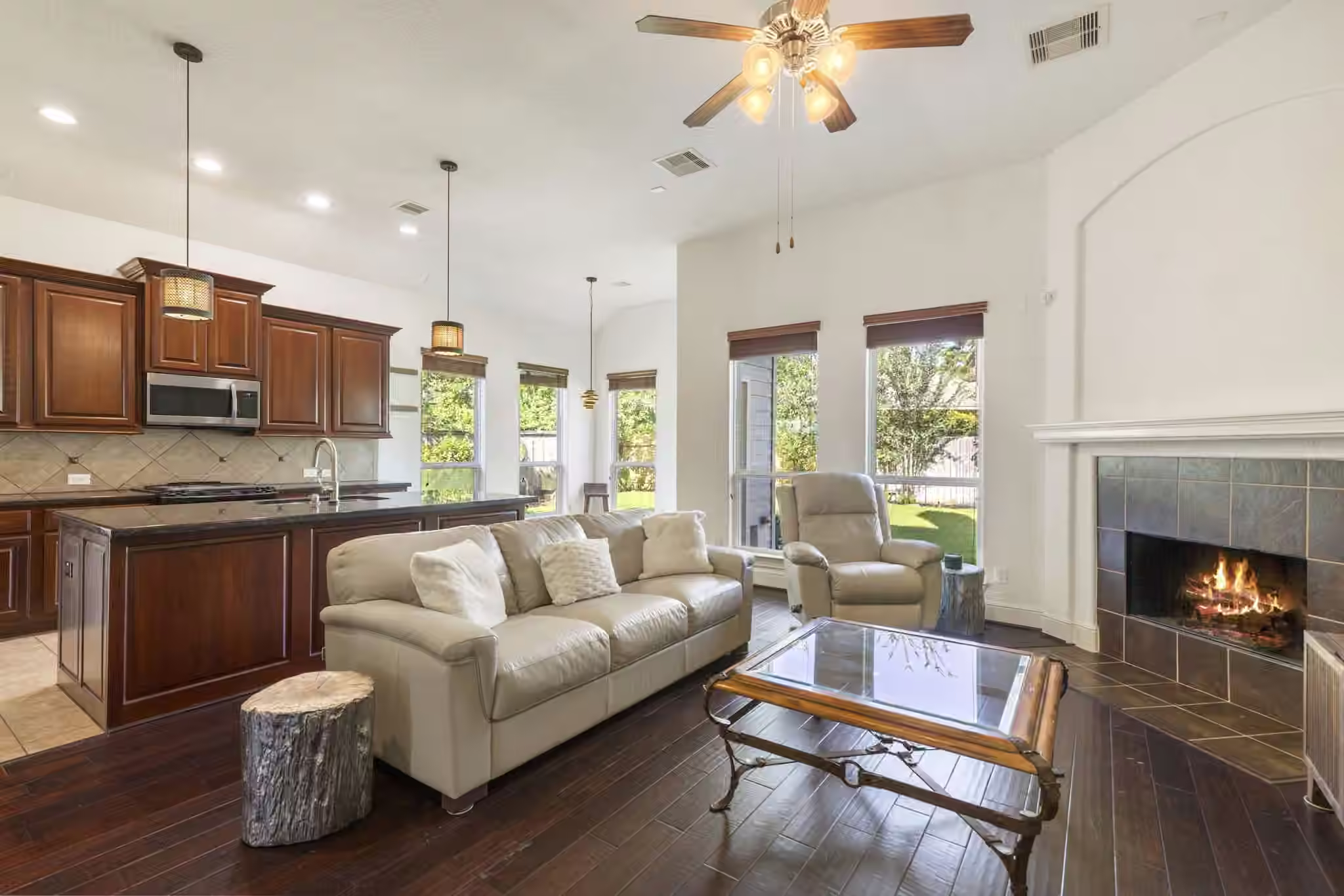 Photo 3 of 10 Sagamore Ridge Place, Spring, TX