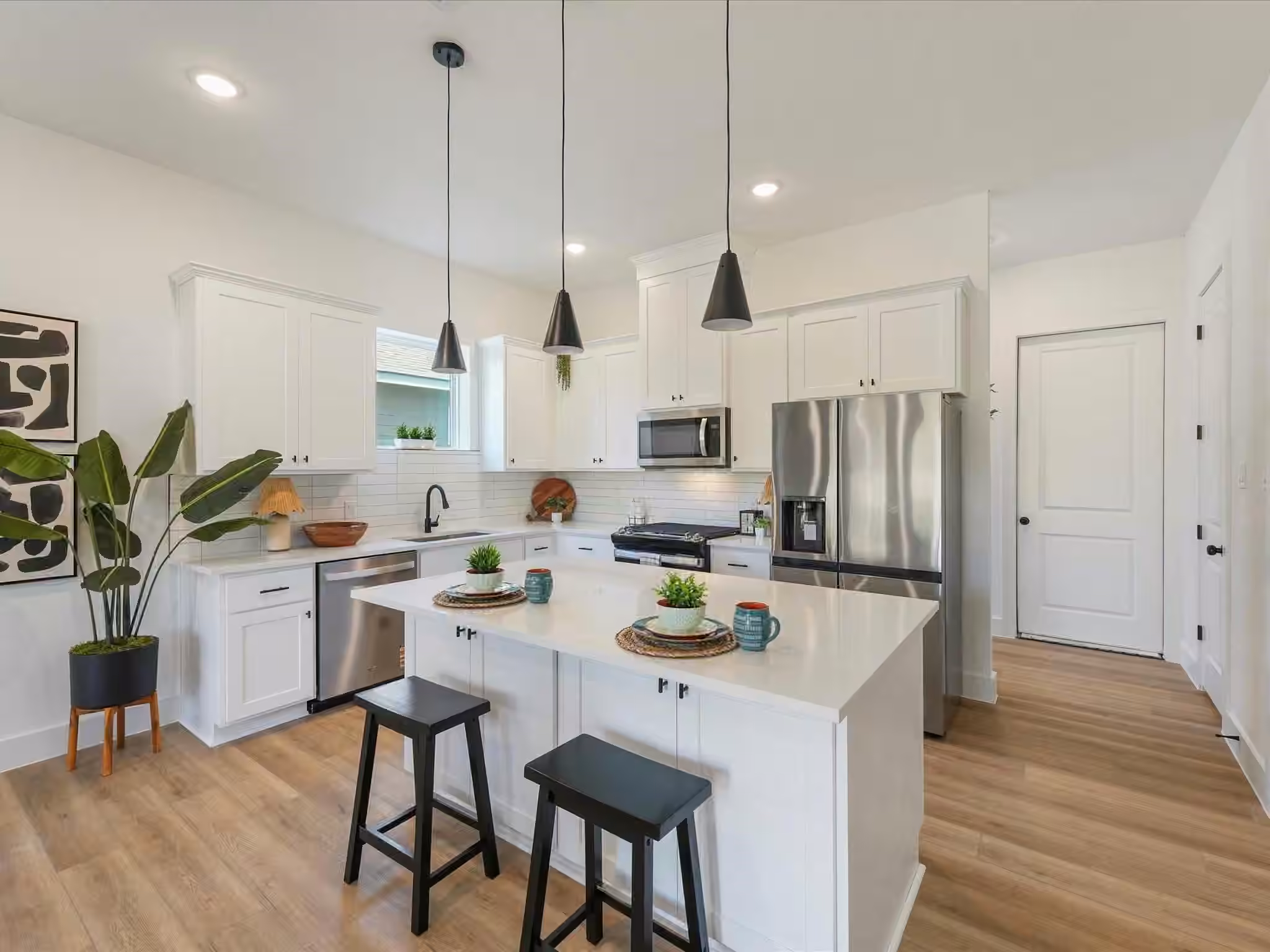 Photo 5 of 1911 Dewalt St, Houston, TX