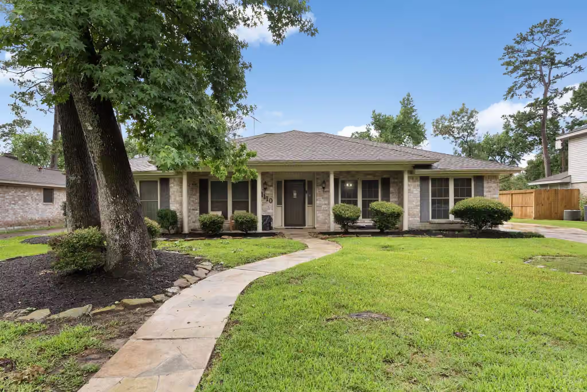 Photo of 1110 Pear Tree Lane, Houston, TX