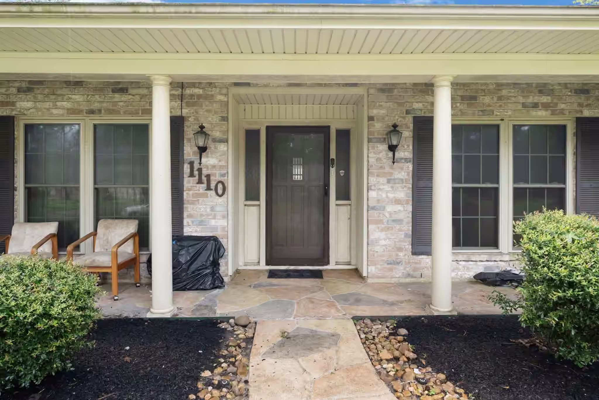 Photo 4 of 1110 Pear Tree Lane, Houston, TX