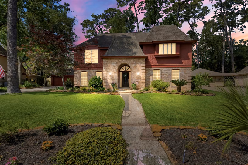 Photo 3 of 2015 Shady Branch Drive, Kingwood, TX