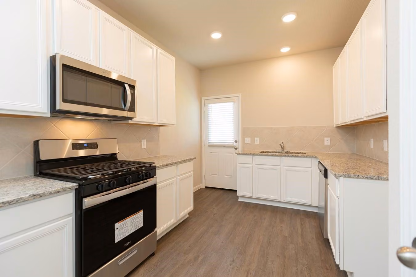 Photo 7 of 14042 Chinook Drive, Conroe, TX