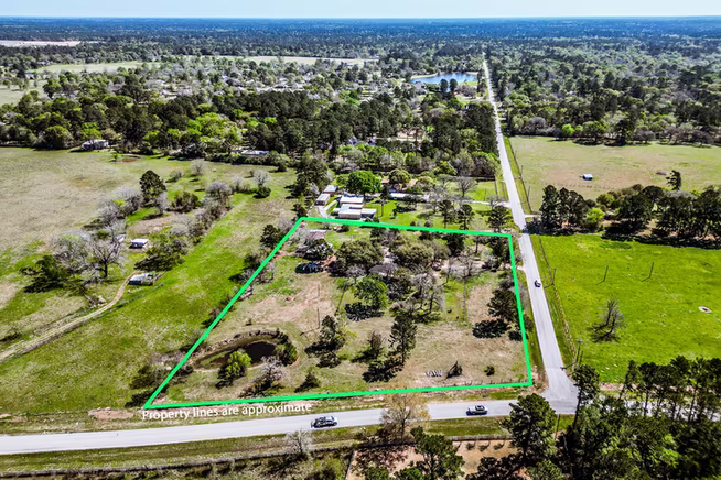 Photo of 25790 Lakeside Drive, Hockley, TX