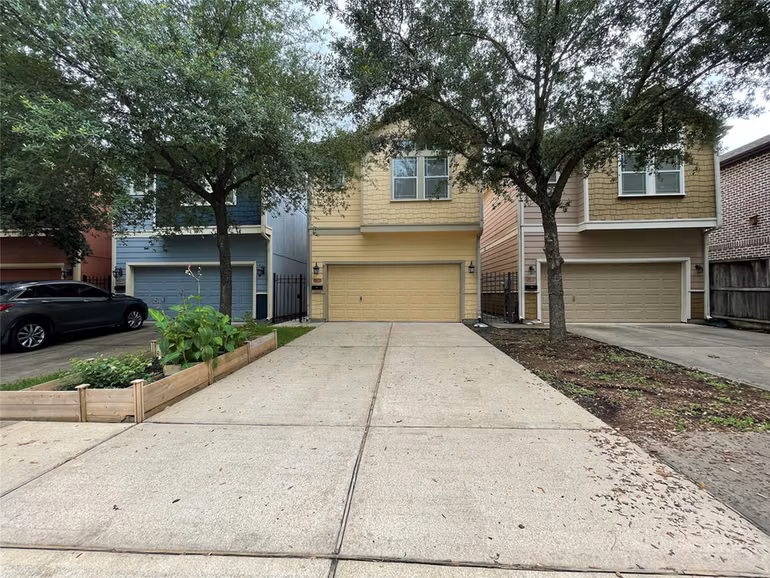 Photo 2 of 5927 Kansas Street A, Houston, TX