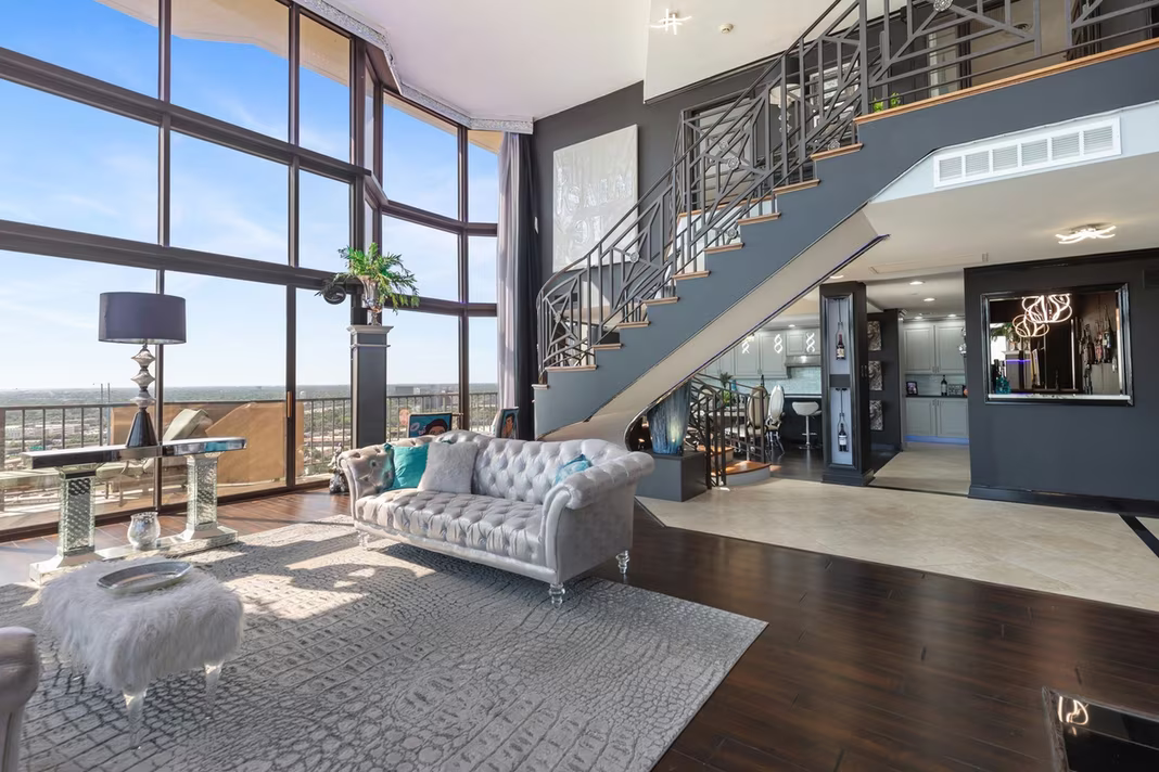 Photo 6 of 3350 Mccue Road 2404, Houston, TX