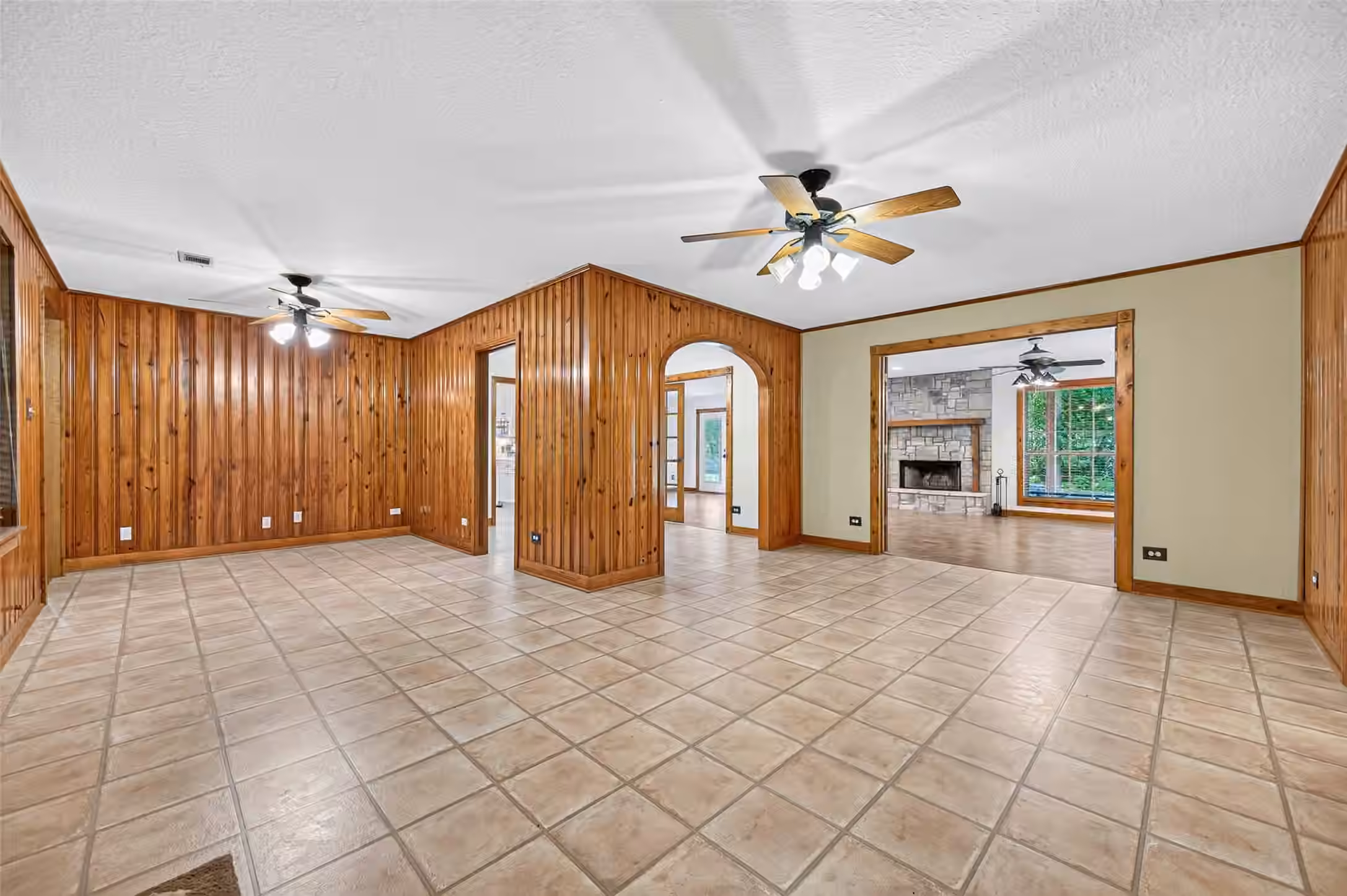 Photo 5 of 13996 Kidd Road, Conroe, TX
