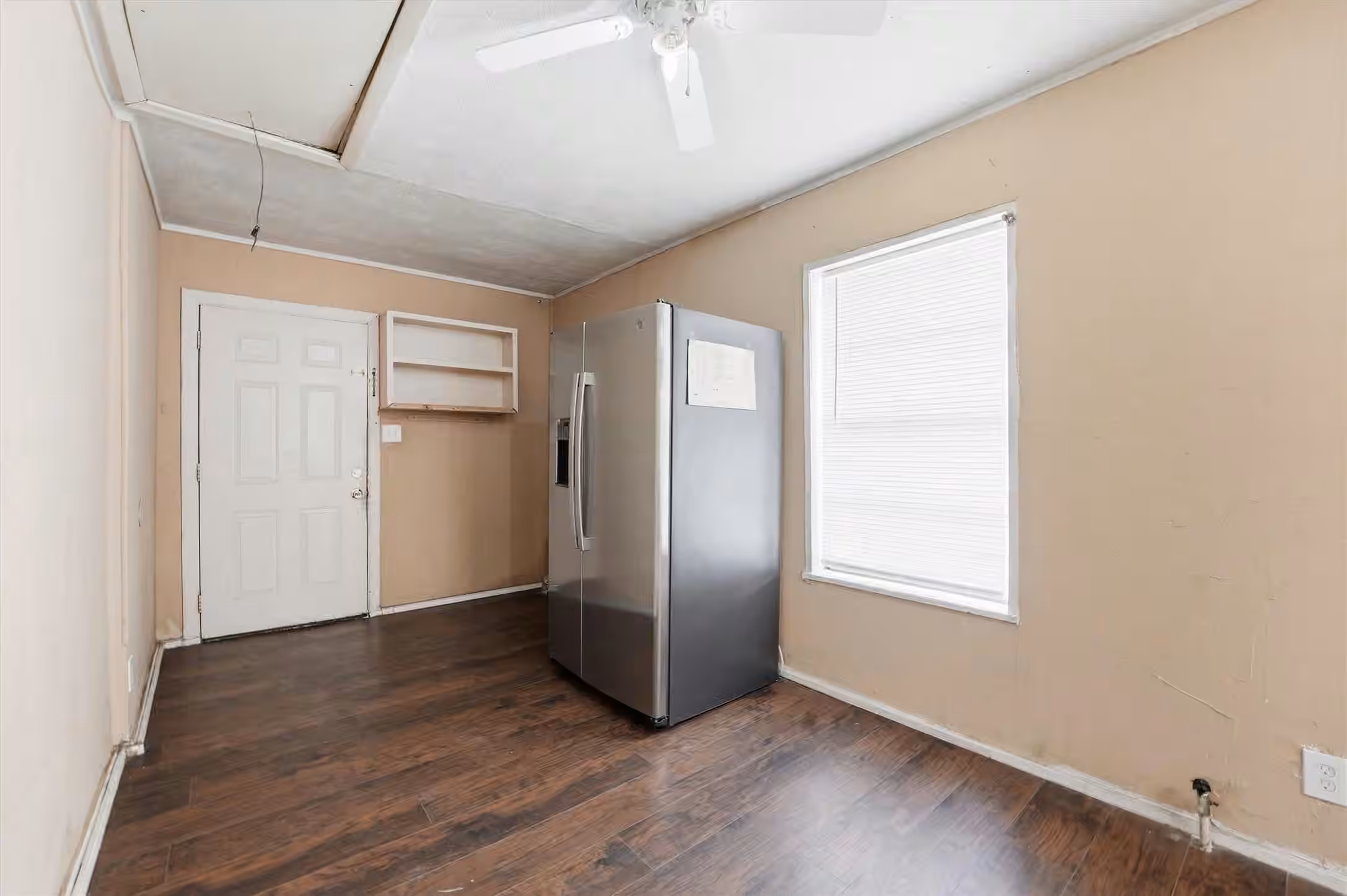 Photo 4 of 5717 Killough Street, Houston, TX