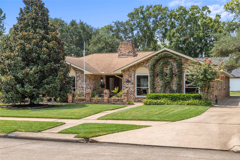 Photo of 15410 Cobre Valley Drive, Houston, TX 77062