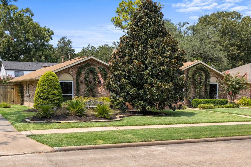 Photo 2 of 15410 Cobre Valley Drive, Houston, TX