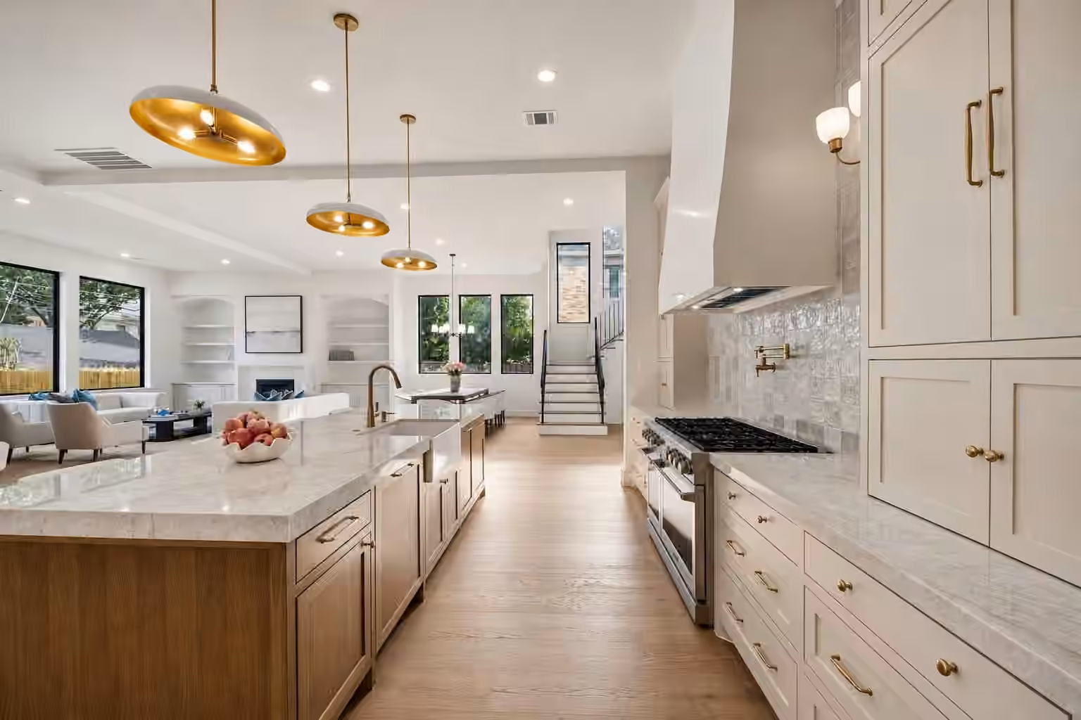 Photo 5 of 2325 Wroxton Road, Houston, TX