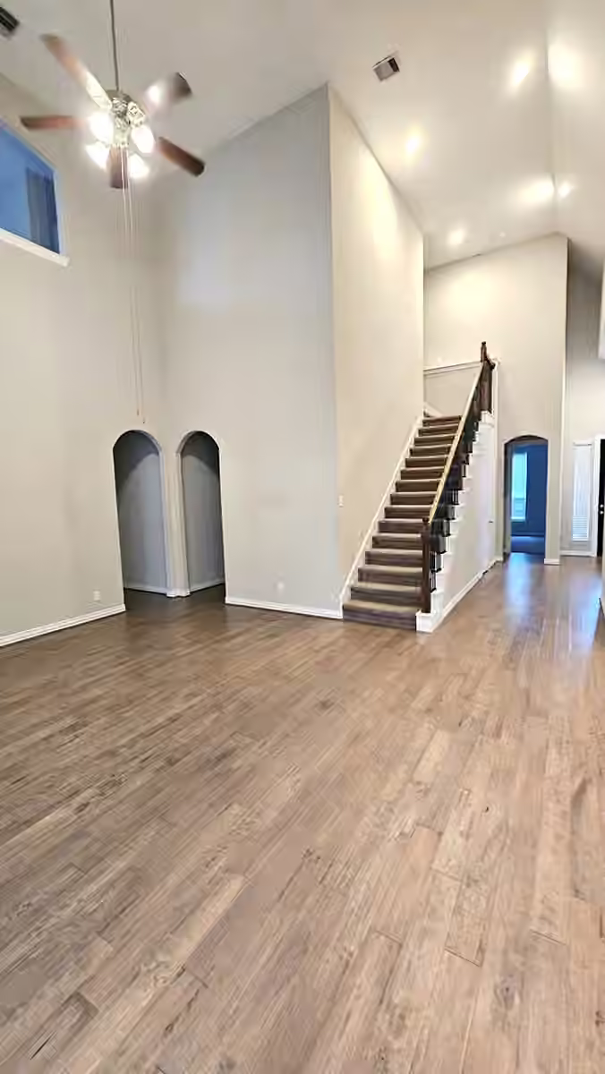 Photo 4 of 104 Forest Bend Court, Clute, TX