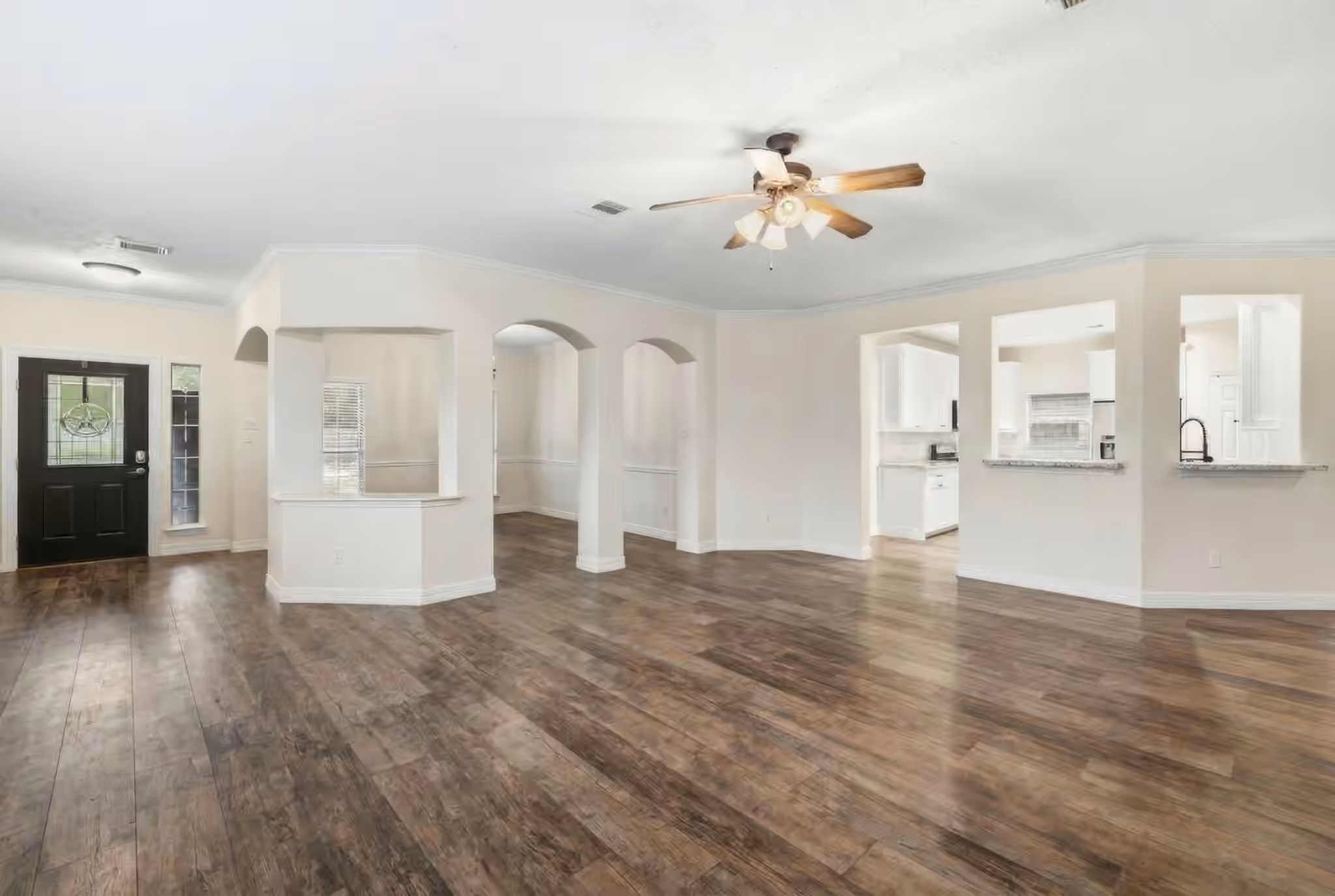 Photo 6 of 8227 Shady Grove, Baytown, TX