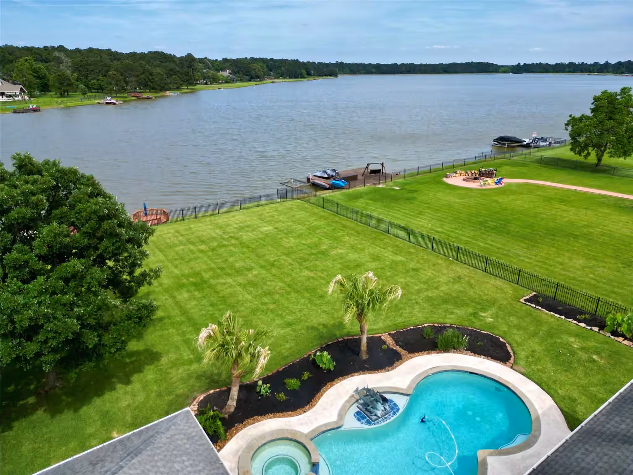 Photo of 32318 Spinnaker Run, Magnolia, TX 77354