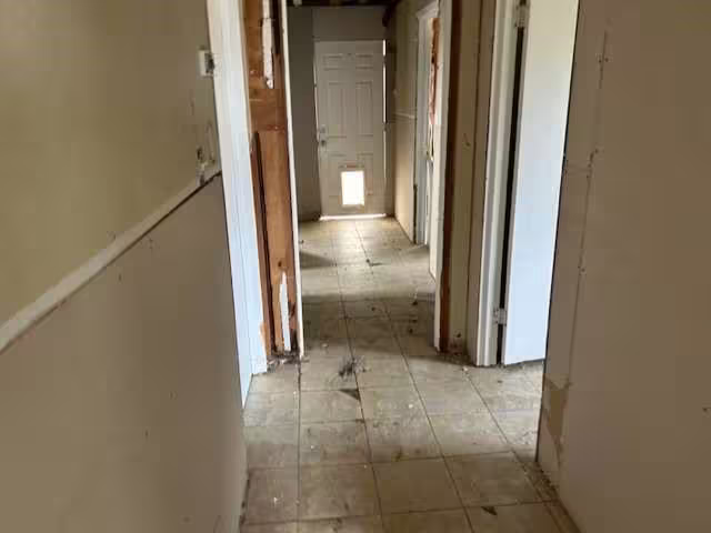 Photo 3 of 6708 Hawthorne Road, Hitchcock, TX