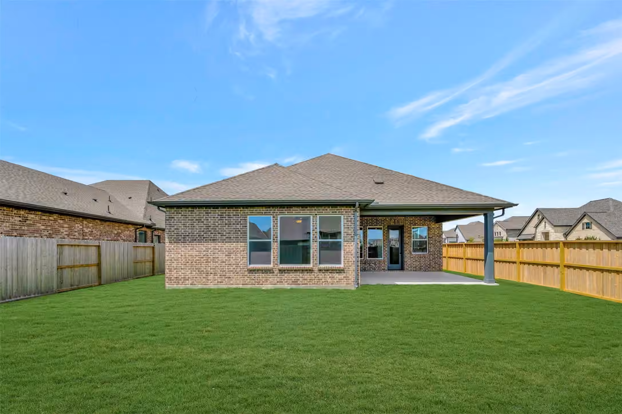 Photo 6 of 12346 Sweet Gum Drive, Mont Belvieu, TX