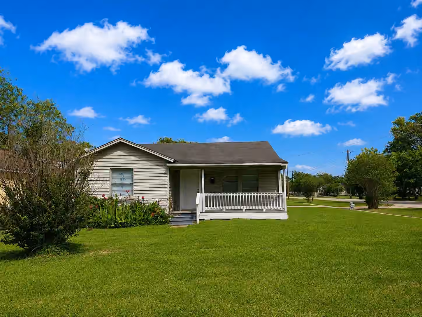 Photo of 202 N Logan Street, Texas City, TX