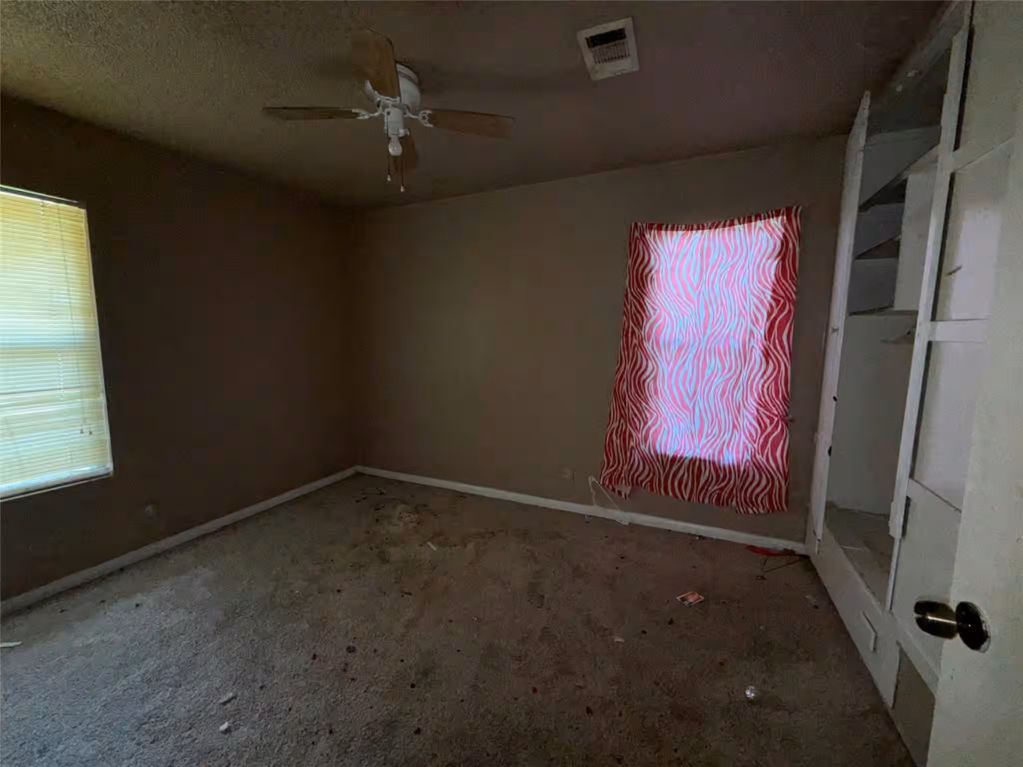 Photo 4 of 6026 Glenhurst Drive, Houston, TX