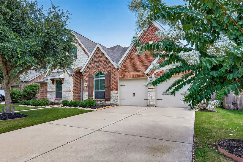 Photo 3 of 27706 Fleetwood Bend Lane, Katy, TX