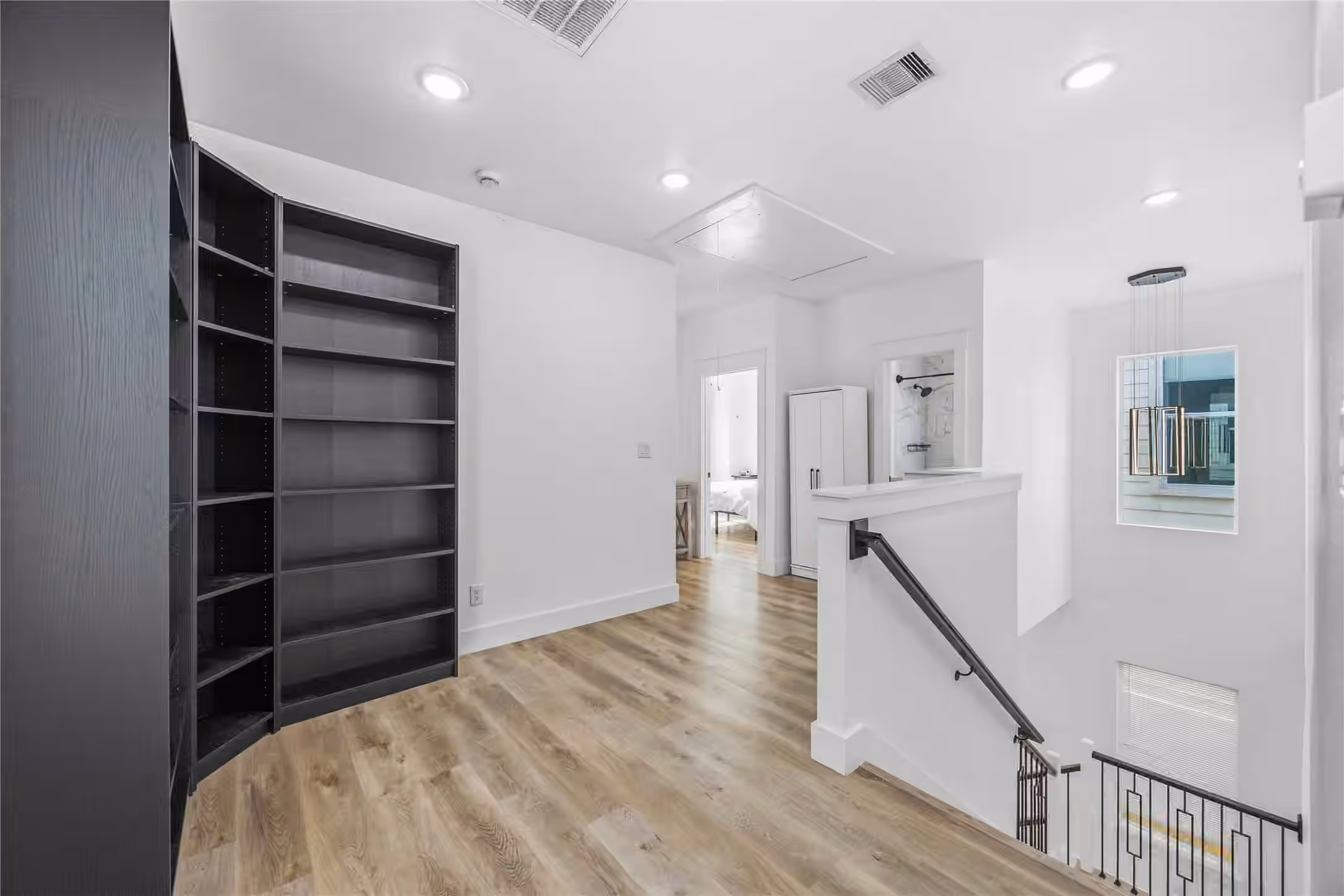 Photo 5 of 2337 Paul Quinn Street, Houston, TX