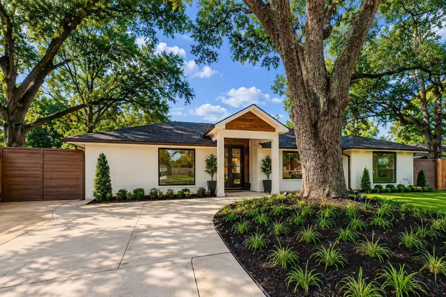 Photo of 10506 Knoboak Drive, Houston, TX