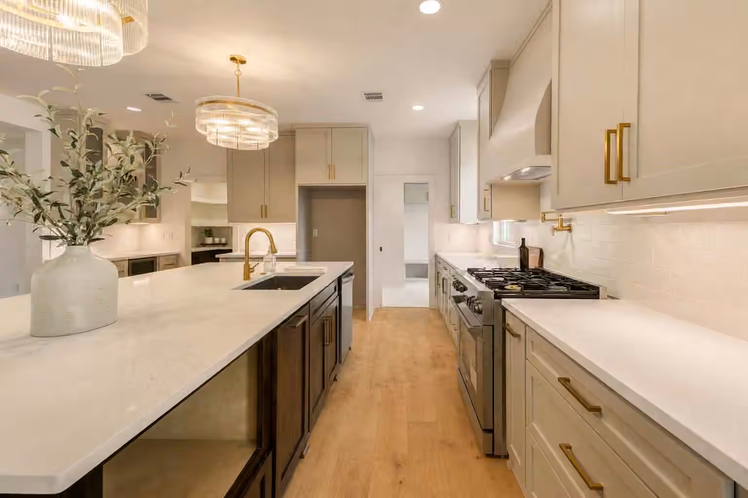Photo 6 of 10506 Knoboak Drive, Houston, TX