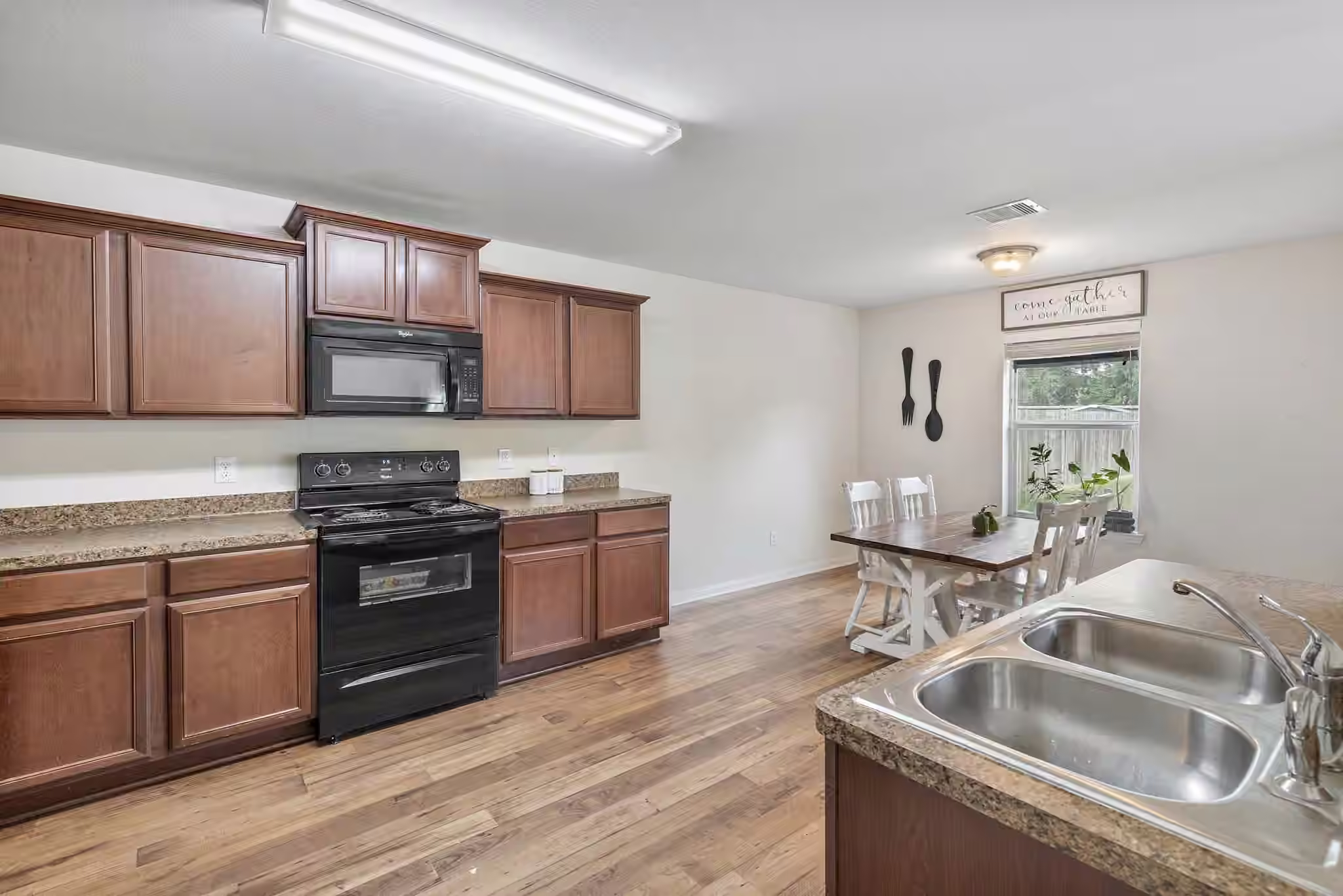 Photo 7 of 10035 Meadow Mill Forest Lane, Houston, TX