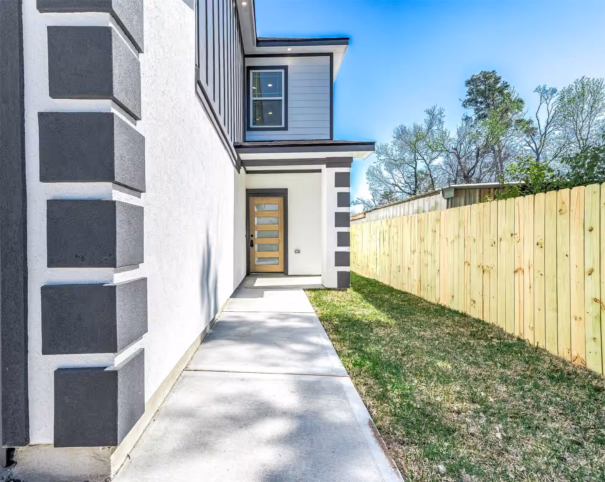 Photo 5 of 8598 Hoffman Street, Houston, TX