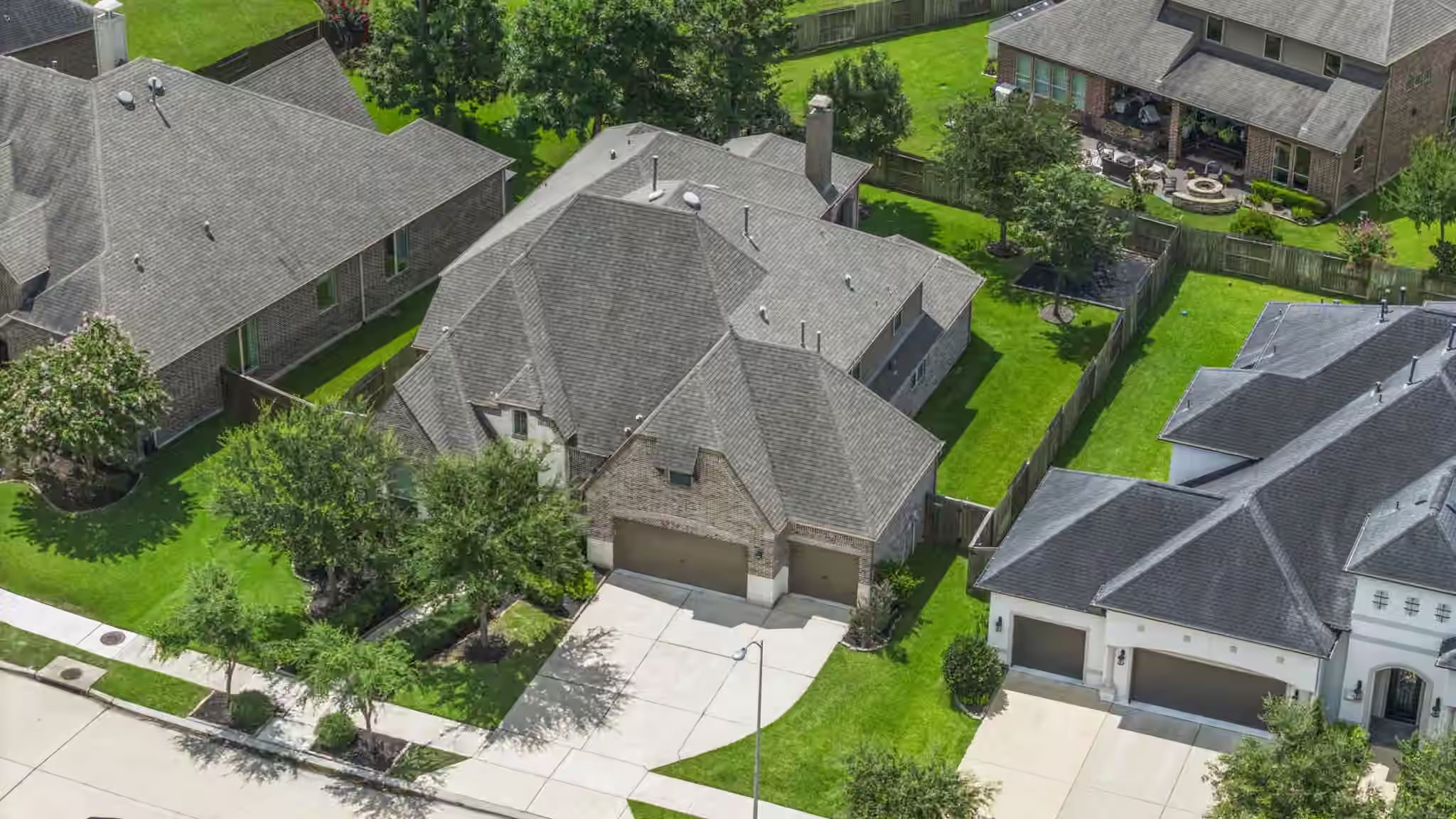 Photo 2 of 9410 Mount Logan, Missouri City, TX