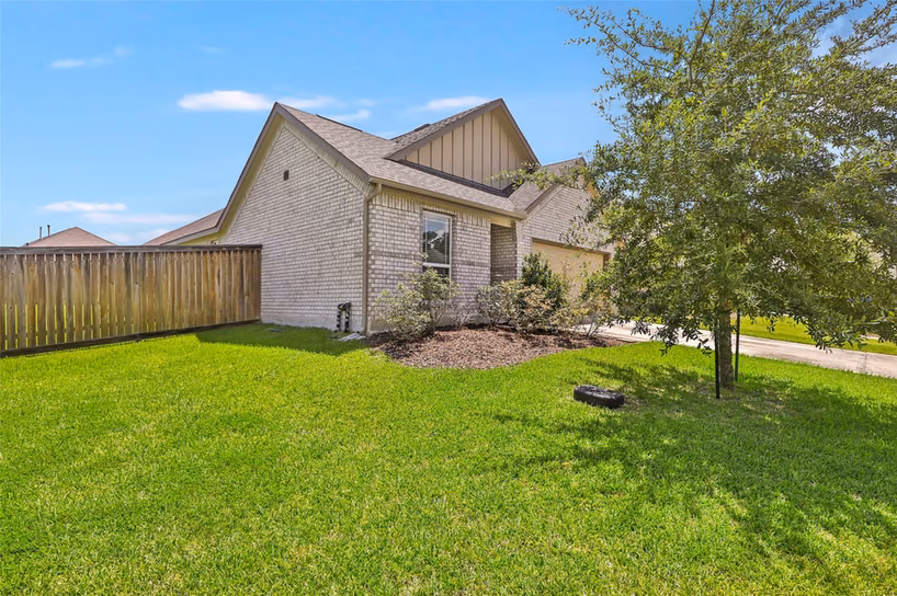 Photo 3 of 17834 Typhoon Way, Crosby, TX